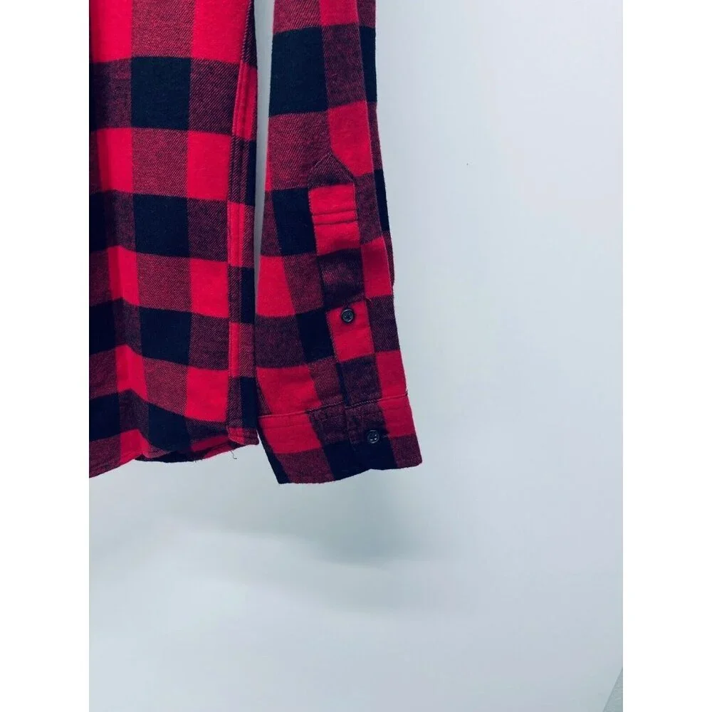 Christmas St. John's Bay Men's Red Black Long Sleeve Flannel Shirt Size M New
